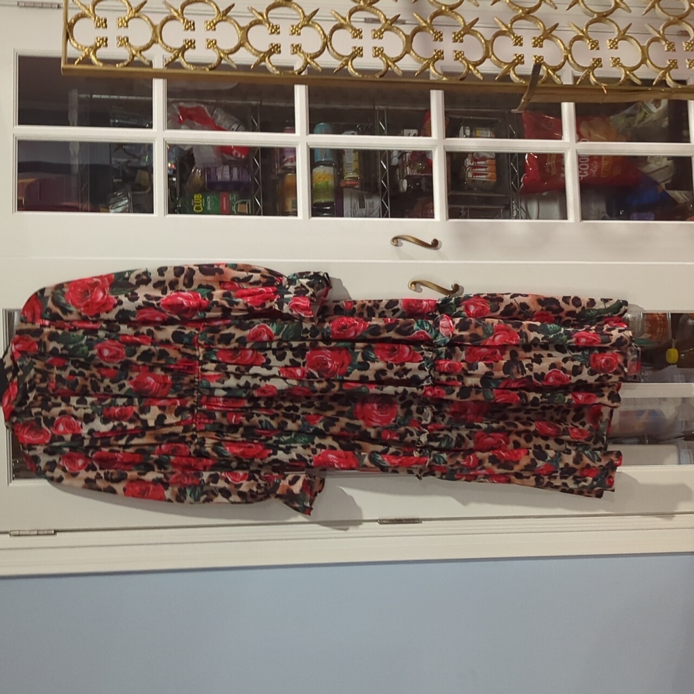 Floral Rose Print Long Sleeve Tiered Maxi Dress - Red